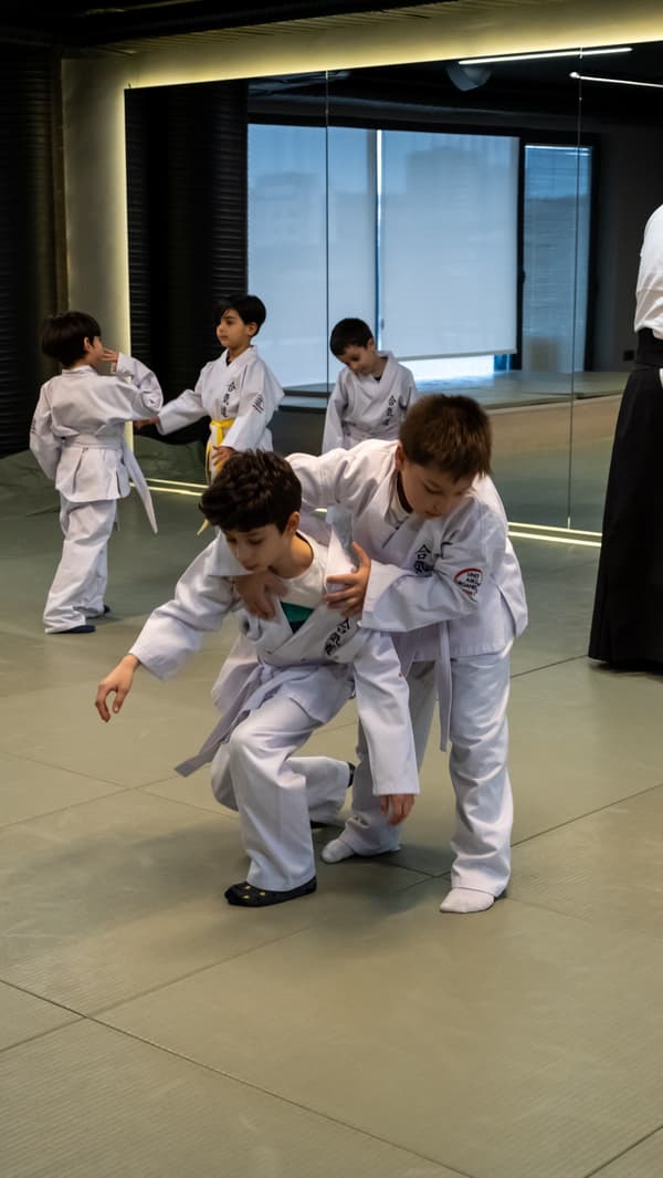 Non Stop Sports Center - 3. Fotoğraf Non Stop Sports Center - 3. Fotoğraf