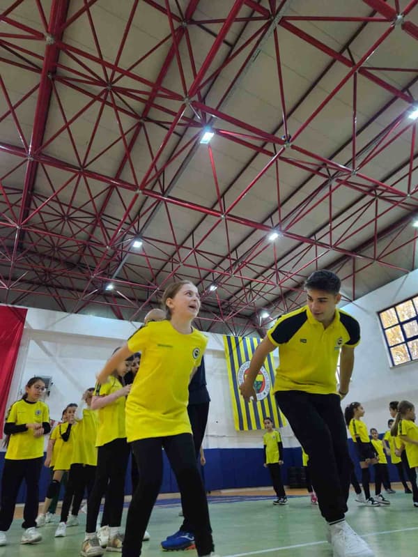 Fenerbahçe Spor Okulları - Çayyolu - 11. Fotoğraf Fenerbahçe Spor Okulları - Çayyolu - 11. Fotoğraf